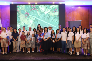 Cámara de Comercio premia el talento joven en el Concurso de Afiche y Video Patria Mía 2024