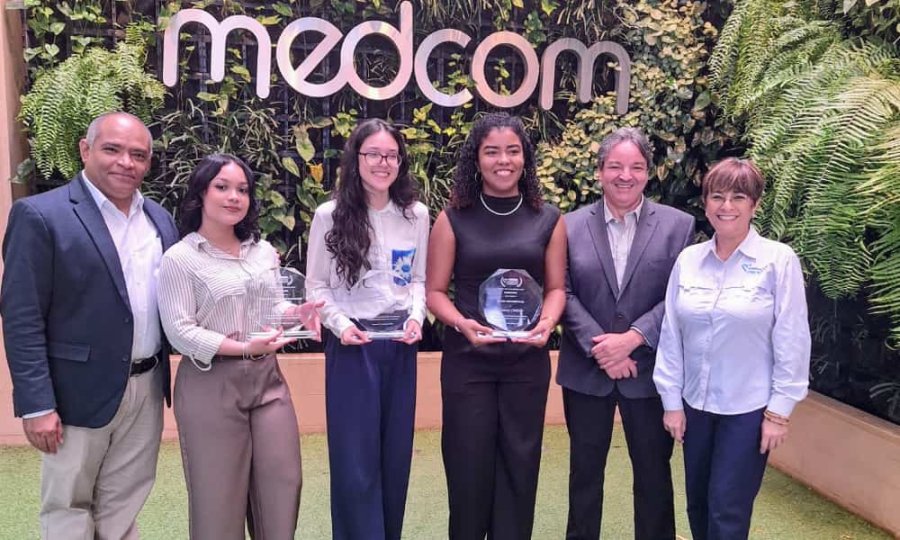 Fundaci&oacute;n Medcom reconoce el talento universitario con la segunda edici&oacute;n de su premio de periodismo y comunicaci&oacute;n