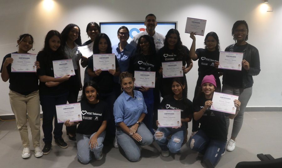 FUNDESTEAM y Telered impulsan  a las Futuras Líderes Científicas de Panamá
