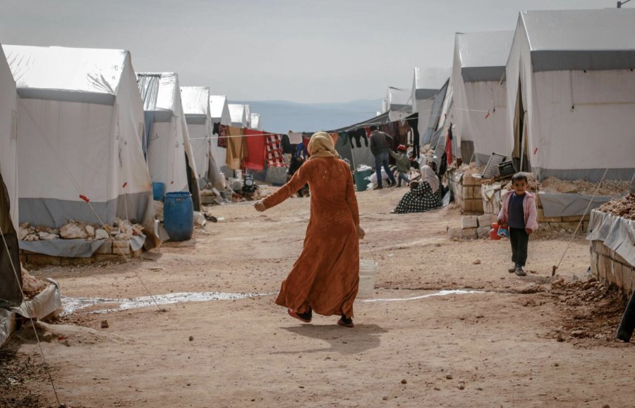 LLYC analiza la movilidad humana como motor de crecimiento y oportunidades