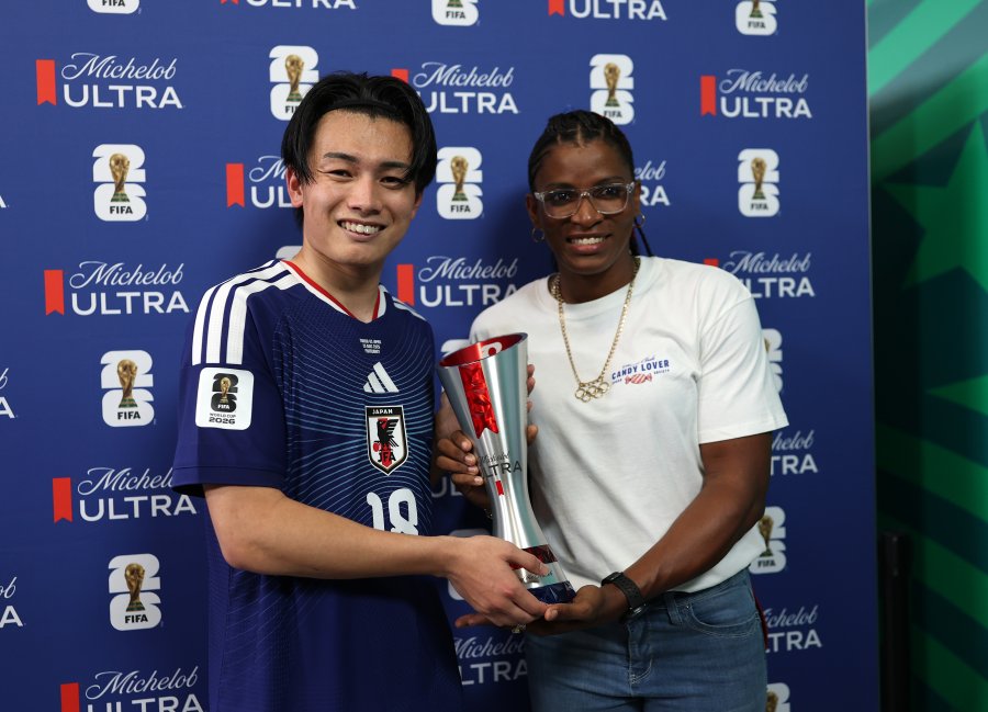 Michelob Ultra lleva a Atheyna Bylon al partido 1,000 de la historia de los Mundiales de la FIFA