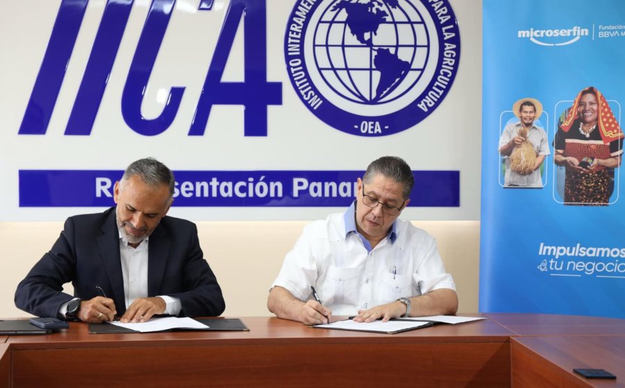Microserfin y el IICA firman acuerdo para ampliar financiamiento al sector agropecuario en Panam&aacute;
