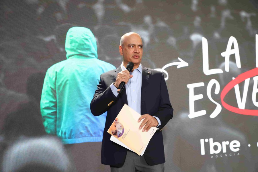 Re-Thinking Business con Libre Agencia presentan   LA IDEA ES VENDER: la creatividad, la comunicaci&oacute;n y las experiencias   que convierten ideas en resultados