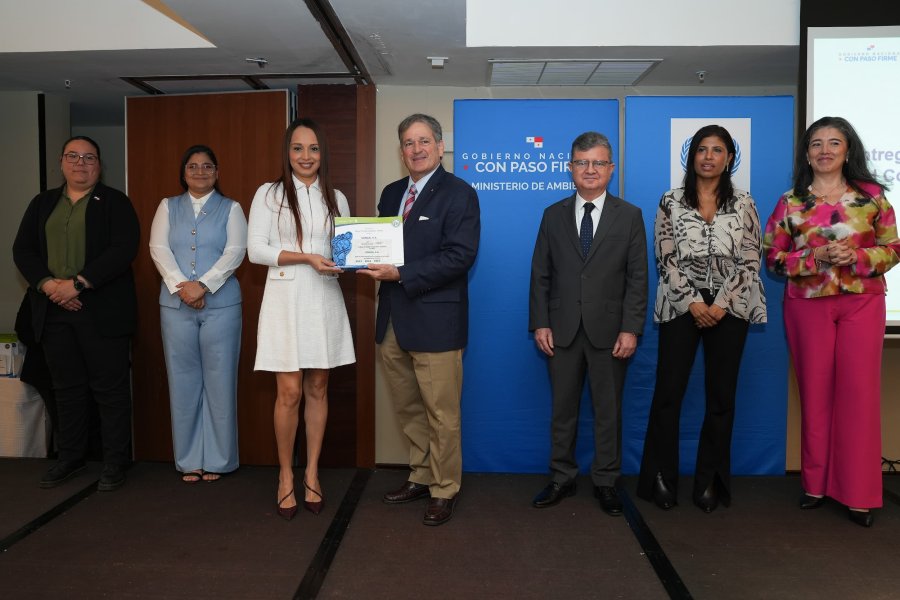 SONDA recibe doble reconocimiento de MiAMBIENTE por su carbono neutralidad y acci&oacute;n clim&aacute;tica en Panam&aacute;